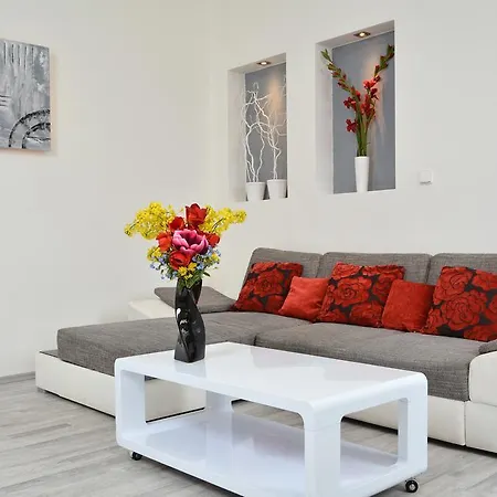 Apartment Navratilova