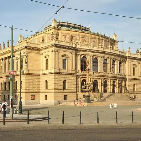 Navratilova Prague